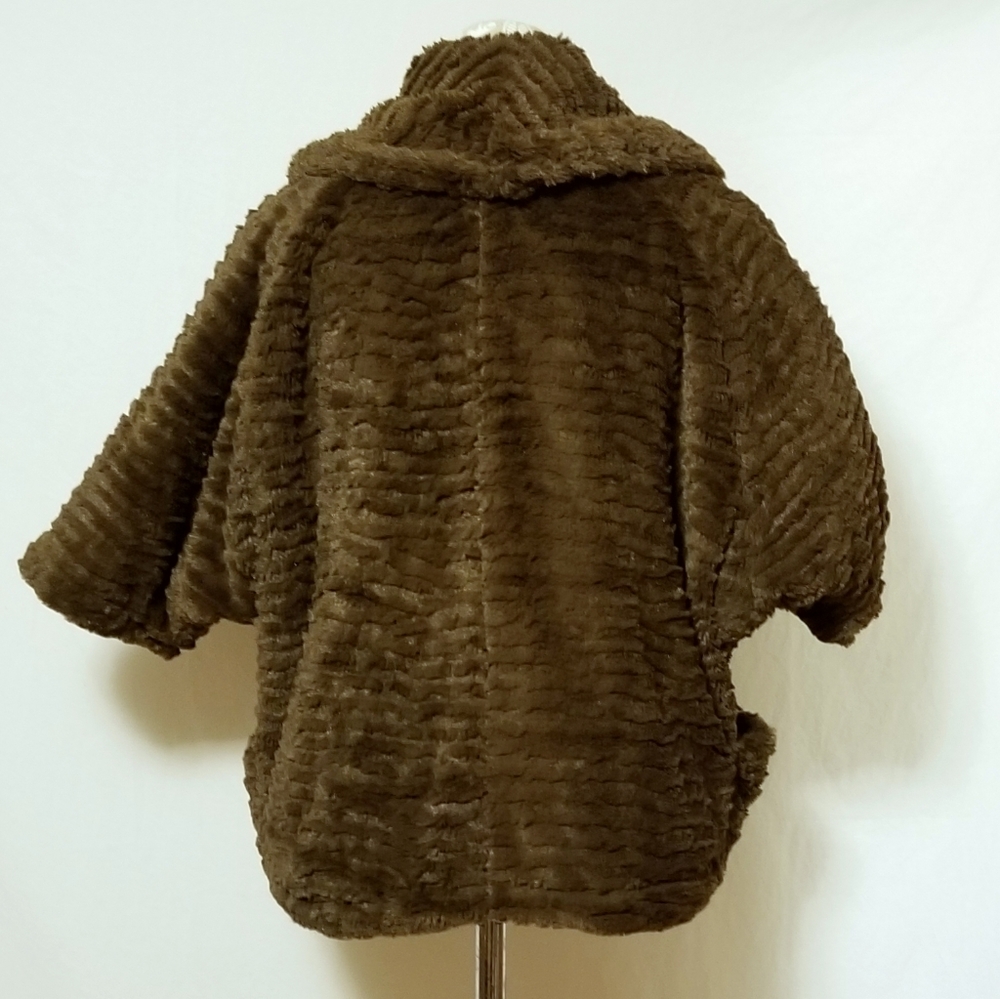 Damselle Faux Fur Shawl Collar Dolman Sleeve Coat - Picture 3 of 8